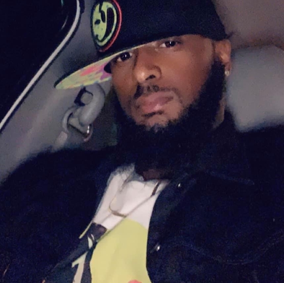 Meet your Posher, Jermaine - Picture 1 of 1